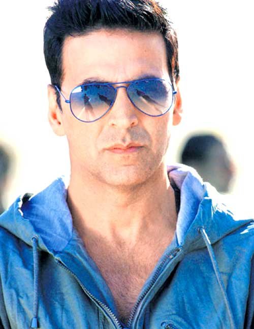 Akshay Kumar Biography, Image, Age, Wife Name, Personal Details